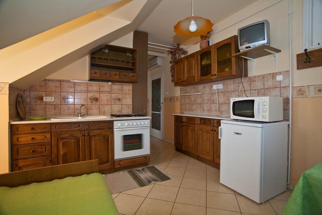 Margaret Apartman Egerszalók Habitación foto